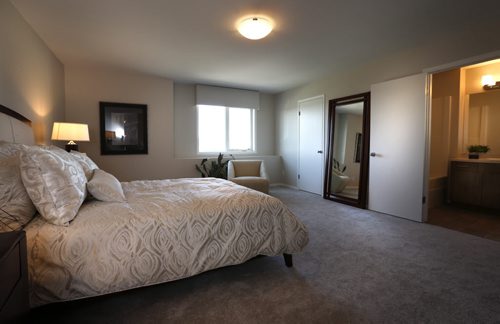 WAYNE GLOWACKI / WINNIPEG FREE PRESS   Homes. The master bedroom at 15 Larry Vickar Drive in Devonshire Village (Transcona). The Hilton Homes Spencer Curtis, Todd Lewys story August 29 2016