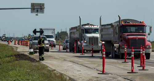 MIKE DEAL / WINNIPEG FREE PRESS Crews work to clean up the intersection of the north Perimeter Hwy and Pipeline Road where a two people were killed in a four-vehicle collision Wednesday afternoon. 20160901 - Thursday September 1, 2016