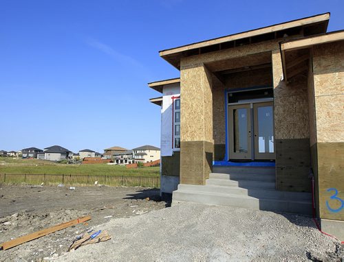 PHIL HOSSACK / WINNIPEG FREE PRESS - Sage Creek construction off Warde ave east of Lagimodier.  September 1, 2016