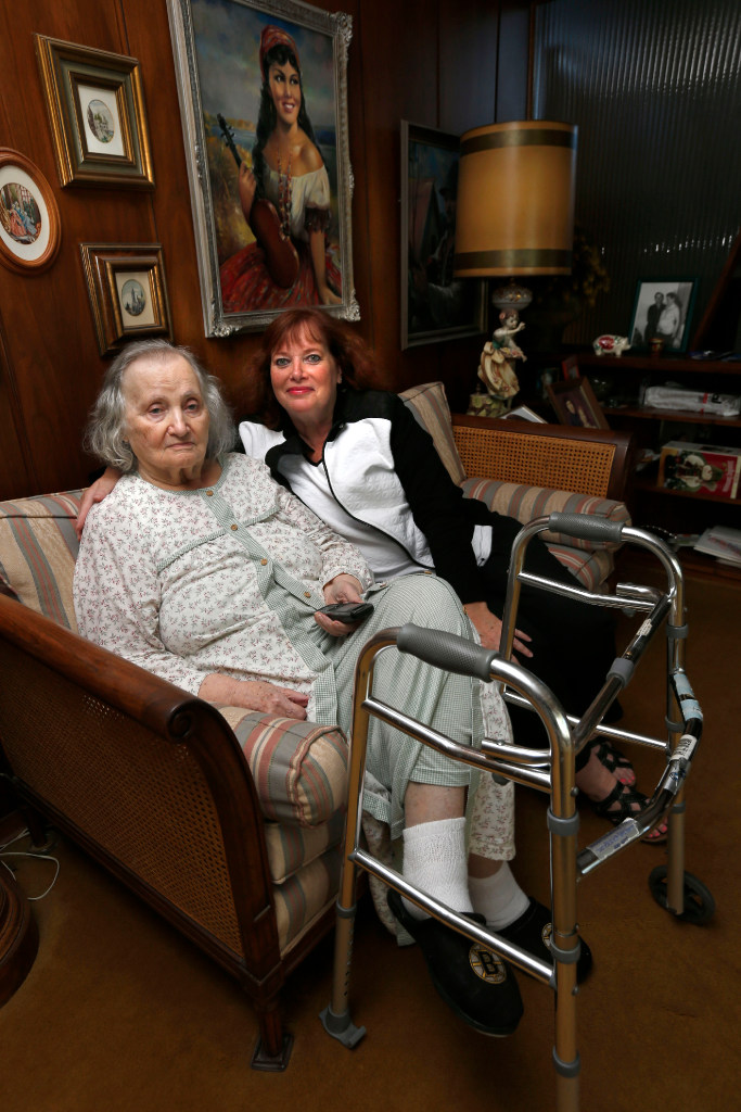 WAYNE GLOWACKI / WINNIPEG FREE PRESS
 
 At left Kathy Blum, 85-year-old Holocaust survivor in her home with her daughter Jacqueline Glance.  Blum was discharged from Seven Oaks after 63 days without a proper home care plan over the long weekend. Her daughter flew in later to help take care of her.  Gord Sinclair story Sept. 9 2016