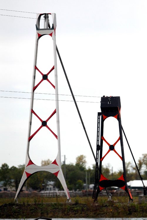 BORIS MINKEVICH / WINNIPEG FREE PRESS
BUSINESS - Konex Wakeparks make an innovative cable wakeboard system that they want to sell worldwide. Photo of towers taken at  the Konex Research Facility on Hunter Road in Springfield, MB. Martin Cash story. Sept. 16, 2016