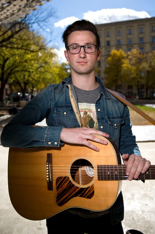 MIKE DEAL / WINNIPEG FREE PRESS
Mitchell Schimnowski will be performing at the next Sunday Brunch Collective on October 16th at the Kitchen Sync on Donald Street in Winnipeg's Exchange District.
160919 - Monday, September 19, 2016 - 

