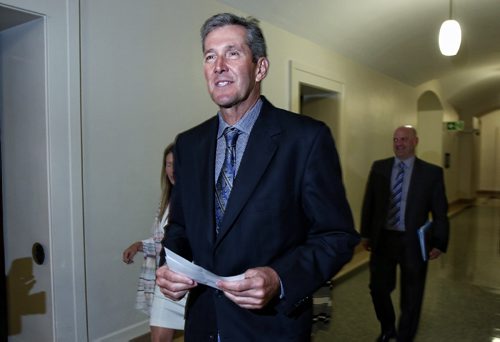 MIKE DEAL / WINNIPEG FREE PRESS

Premier Brian Pallister walks to a media briefing where he plans to discuss fixing the provinces finances, repair its services and rebuild the economy. 

160922
Thursday, September 22, 2016