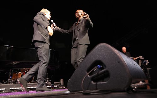 TREVOR HAGAN / WINNIPEG FREE PRESS
Michael Bolton and Seal perform at the David Foster Foundation Gala, Saturday, September 24, 2016.