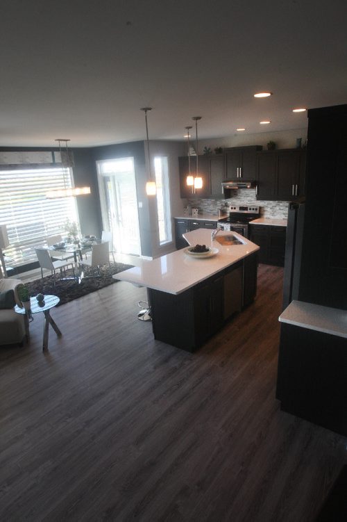 JOE BRYKSA / WINNIPEG FREE PRESS225 Bonaventure Drive East  A Randall home.   Kitchen eating area on main floorSept 26, 2016 -(See Todd Lewys home story)