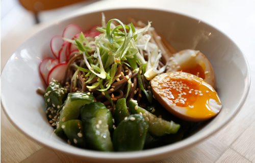 WAYNE GLOWACKI / WINNIPEG FREE PRESS


 Restaurant Review of the Forth at 171 McDermot Ave. Soba Noodle dish prepared at the Forth cafe.    Alison Gillmor story Sept. 27 2016