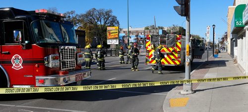 WAYNE GLOWACKI / WINNIPEG FREE PRESS



Winnipeg Police and Fire Fighters closed a section of Ellice Ave. between Young St. and Sherbrook St. after a report of a suspicious package¤Thursday morning.Sept. 29 2016