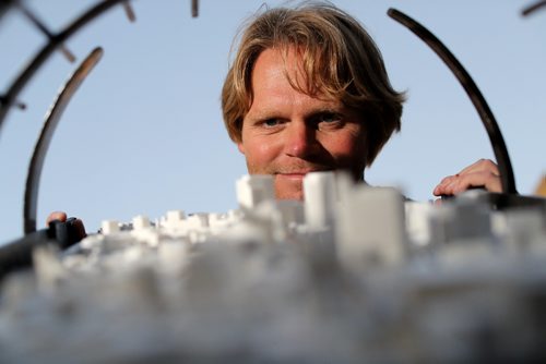 TREVOR HAGAN / WINNIPEG FREE PRESS
Architect Brent Bellamy looks down onto his Winnipeg Sundial, as part of Nuit Blanche, Saturday, October 1, 2016.