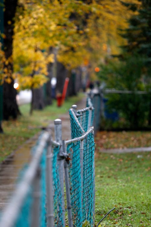 WAYNE GLOWACKI / WINNIPEG FREE PRESS


A street in the North End for Mike McIntyre's  story on a youth. Oct. 7 2016