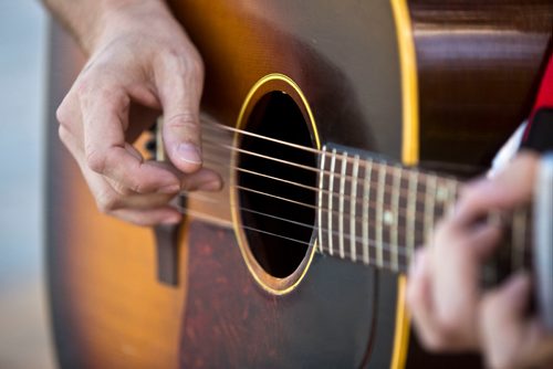 MIKE DEAL / WINNIPEG FREE PRESS
Singer songwriter John K. Samson during a taping of an Exchange Session video on the shore of the Red River close to Waterfront Drive.
160928 - Wednesday, September 28, 2016 - 

