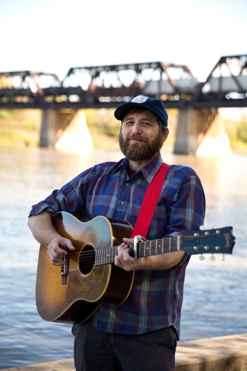 MIKE DEAL / WINNIPEG FREE PRESS
Singer songwriter John K. Samson during a taping of an Exchange Session video on the shore of the Red River close to Waterfront Drive.
160928 - Wednesday, September 28, 2016 -