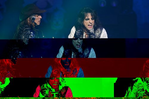 JOHN WOODS / WINNIPEG FREE PRESS
Alice Cooper performs at the Burton Cummings Theatre in  Winnipeg Tuesday, October 11, 2016.