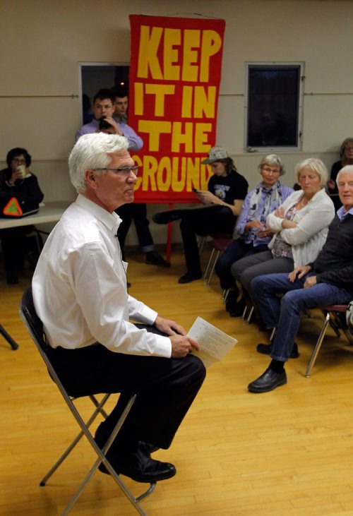 BORIS MINKEVICH / WINNIPEG FREE PRESS
Natural Resource Minister Jim Carr, left-sitting in white shirt, holds a town hall at Fort Garry Community Centre in Winnipeg. Oct. 13, 2016