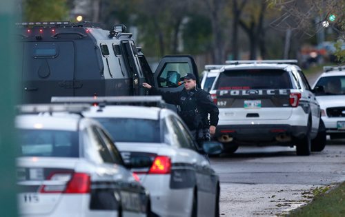 WAYNE GLOWACKI / WINNIPEG FREE PRESS

The new Winnipeg Police armoured vehicle was used during the investigation focused on a house on Arlington St. between Sargent Ave and Wellington St. Monday morning. Oct. 17 2016