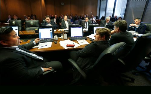 WAYNE GLOWACKI / WINNIPEG FREE PRESS

 At left, Councillor Mike Pagtakhan at the executive policy committee meeting Wednesday gives his support on the modified growth fee  proposal.  Aldo Santin. Oct. 19 2016