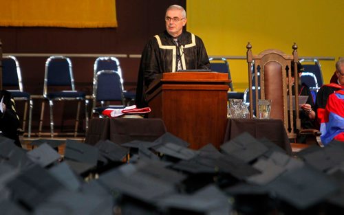 BORIS MINKEVICH / WINNIPEG FREE PRESS
University of Manitoba 49th Annual Fall Convocation for the conferring of Degrees and the awarding of Academic Honours held at Investors Group Athletic Centre. Dr. David T. Barnard, President and Vice-Chancellor of the University of Manitoba, talks to the grads. Oct. 20, 2016