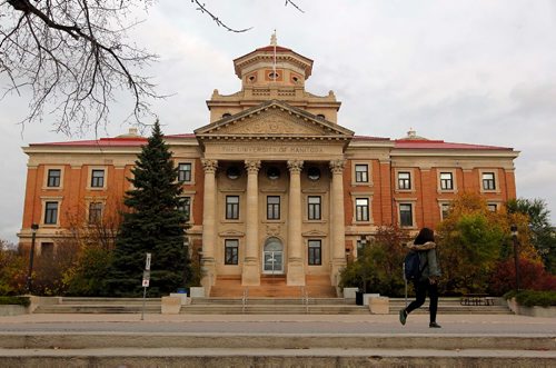 BORIS MINKEVICH / WINNIPEG FREE PRESS
University of Manitoba campus general file photos. Generic photo of administration building in the middle of the campus. Oct. 20, 2016