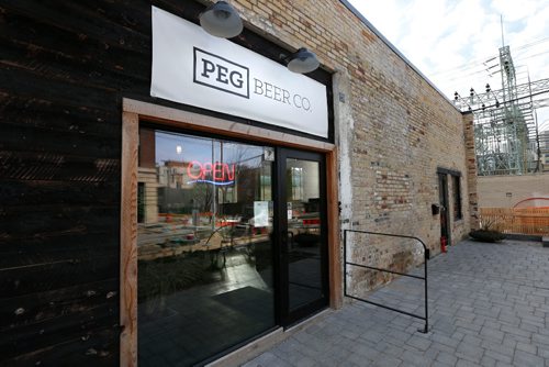 WAYNE GLOWACKI / WINNIPEG FREE PRESS

Restaurant Review of the PEG Beer Co. on Pacific Ave.  Alison Gillmor story Oct. 25 2016
