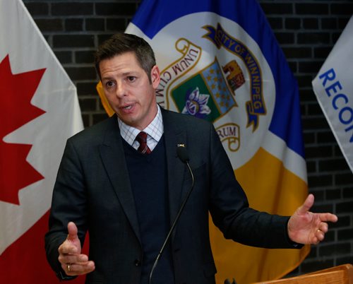 WAYNE GLOWACKI / WINNIPEG FREE PRESS


Mayor Brian Bowman announces changes to EPC and other appointments at a news conference at City Hall Thursday.  Aldo Santin  story Oct. 27 2016
