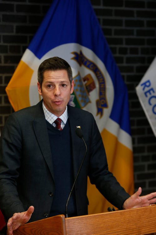 WAYNE GLOWACKI / WINNIPEG FREE PRESS


Mayor Brian Bowman announces changes to EPC and other appointments at a news conference at City Hall Thursday.  Aldo Santin  story Oct. 27 2016
