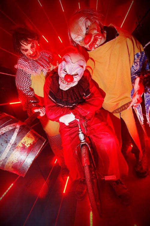 JOHN WOODS / WINNIPEG FREE PRESS
Terror clowns, from left to right, Mr T,  Chewy and  Gramps, a.k.a. Trevor Ophey, Thomas Thevenot and Edward Semeniuk, respectively are out haunting the Six Pines Halloween horror show at Six Pines Farm Saturday, October 30, 2016. The horror show goes until October 31.

