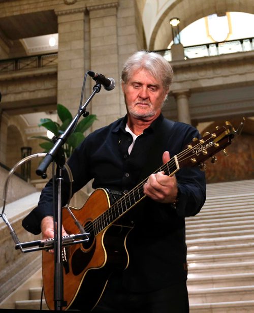 WAYNE GLOWACKI / WINNIPEG FREE PRESS


Musician Tom Cochrane performs at a ceremony Monday on the grand staircase in the Legislative Building after it was announced a provincial road will be named after him.¤ Nick Martin / Kristin Annable  story  Oct. 31 2016