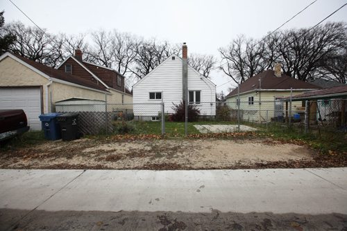 RUTH BONNEVILLE / WINNIPEG FREE PRESS

Ward Fisher discovered that the city is taxing his property with the inclusion of a detached double garage, which he doesnt have.  
 
See Aldo Santin story.  

Nov 03, 2016