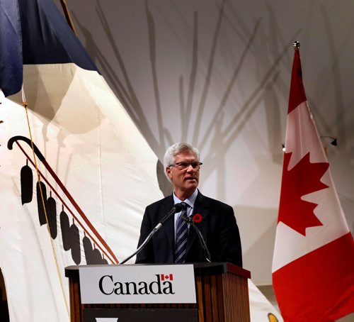 WAYNE GLOWACKI / WINNIPEG FREE PRESS






Jim Carr, Minister of Natural Resources makes a $2.5 million funding announcement to the Manitoba Museum Wednesday.  Kevin Rollason story. Nov. 9 2016