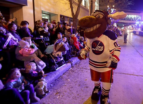 TREVOR HAGAN / WINNIPEG FRESS PRESS
The Santa Claus Parade, Saturday, November 12, 2016.