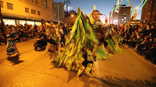 TREVOR HAGAN / WINNIPEG FRESS PRESS
The Santa Claus Parade, Saturday, November 12, 2016.