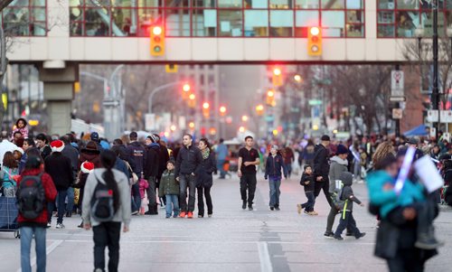 TREVOR HAGAN / WINNIPEG FRESS PRESS
The Santa Claus Parade, Saturday, November 12, 2016.