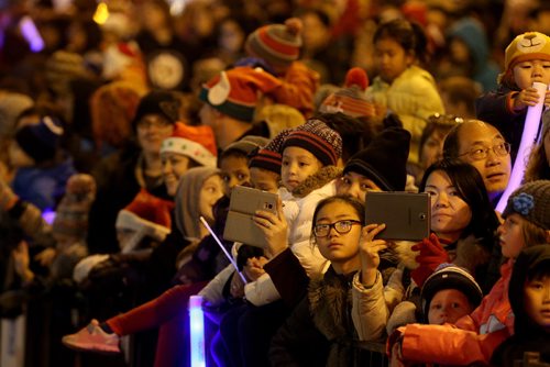 TREVOR HAGAN / WINNIPEG FRESS PRESS
The Santa Claus Parade, Saturday, November 12, 2016.