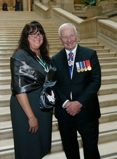 WAYNE GLOWACKI / WINNIPEG FREE PRESS

Governor General David Johnston presented awards in commemoration of the Persons Case to six recipients from across the country, including Winnipegs Diane Redsky, executive director of the Ma Mawi Wi Chi Itata Centre. The ceremony took place in the Manitoba Legislature Chamber Tuesday morning.¤Kristin Annable story Nov. 15 2016