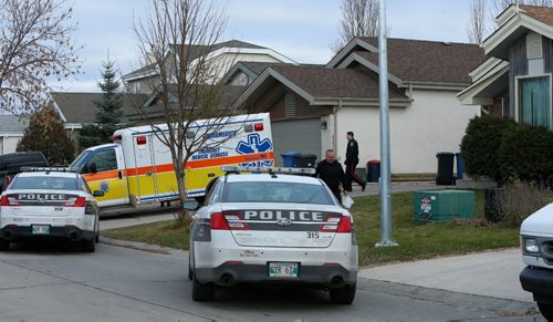 WAYNE GLOWACKI / WINNIPEG FREE PRESS

Winnipeg Police and Paramedics at a residence on Pinetree Crescent in West Kildonan after a person was injured Thursday afternoon. Carol Sanders story  Nov. 17 2016