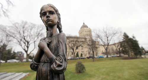 PHIL HOSSACK / WINNIPEG FREE PRESS -  Holodomor statue at the legislature grounds. See Carol Sanders story.   November 17, 201