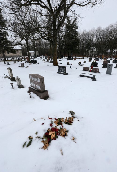 WAYNE GLOWACKI / WINNIPEG FREE PRESS

 Andrew Henderson is buried in the cemetery by the Clandeboye United Church in Clandeboye, Mb. 
 For Melissa Martin story Nov. 23 2016