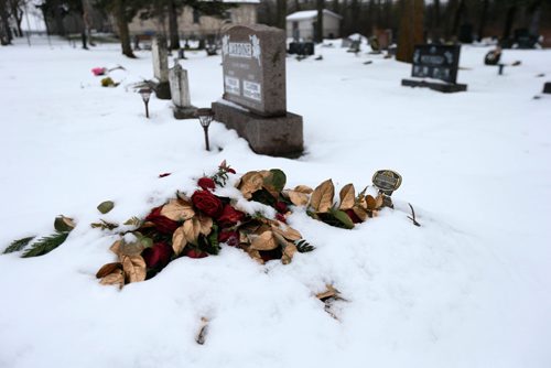 WAYNE GLOWACKI / WINNIPEG FREE PRESS

 Andrew Henderson is buried in the cemetery by the Clandeboye United Church in Clandeboye, Mb. 
 For Melissa Martin story Nov. 23 2016