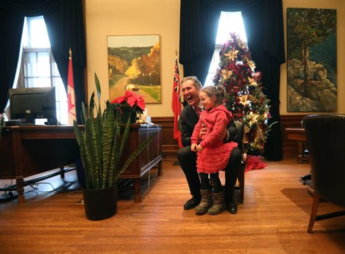 RUTH BONNEVILLE / WINNIPEG FREE PRESS


A young girl has her photo taken with Premier Brian Pallister in his office while visiting the Manitoba Legislative Building with her grandparents at the Annual Open House  Saturday.  

Dec 3, 2016
