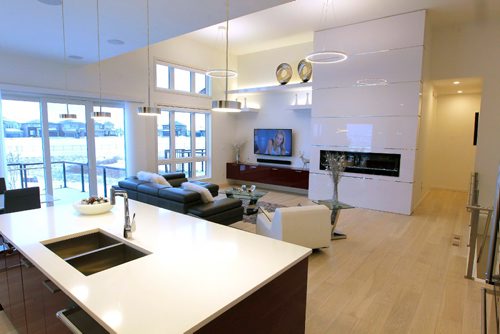 BORIS MINKEVICH / WINNIPEG FREE PRESS
HOMES - 101 Rose Lake Court in Bridgwater Trails. KDR Homes. View from the kitchen looking onto the living area. Huge island. Dec. 5, 2016