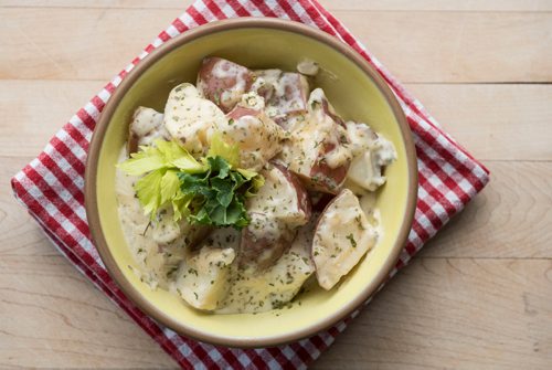 DAVID LIPNOWSKI / WINNIPEG FREE PRESS

Christmas food slow cooker recipes: Creamy Red Potatoes photographed December 13, 2016 for Wednesday, December 21 food front.

