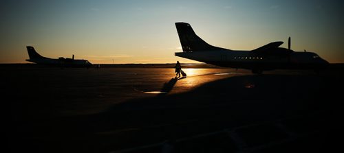 JOHN WOODS / WINNIPEG FREE PRESS
A the Rankin Inlet airport passengers head out to board the plane for Baker Lake September 22, 2016
