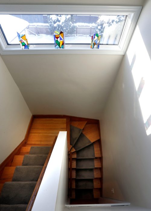 WAYNE GLOWACKI / WINNIPEG FREE PRESS

Homes. A view of the stairs from the second floor at 86 Linden Ave. Todd Lewys story.  Dec.20 2016