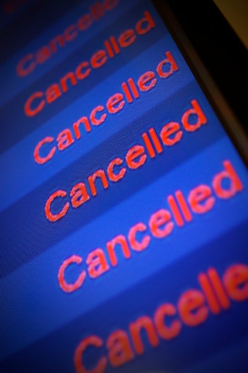 JOHN WOODS / WINNIPEG FREE PRESS
Flights to and from Winnipeg were cancelled due to weather Sunday, December 25, 2016.


