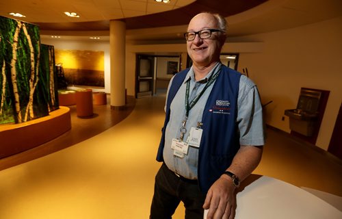 TREVOR HAGAN / WINNIPEG FREE PRESS
Herb Hensen has volunteered at Health Sciences Centre for the past 11 years. For volunteer column, Thursday, January 5, 2017