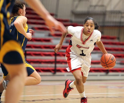 JASON HALSTEAD / WINNIPEG FREE PRESS

University of Winnipeg Wesmen guard Antoinette Miller drives to the basket against the Trinity Western Spartans  during Canada West basketball action at the University of Winnipeg on Jan. 6, 2017.