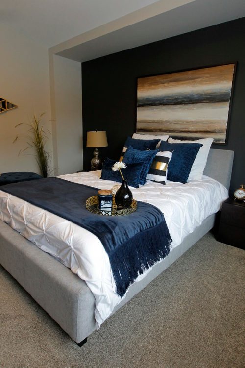 BORIS MINKEVICH / WINNIPEG FREE PRESS
39 Diamond Dust Drive in Sage Creek. Master bedroom. Todd Lewis Story. Jan. 9, 2017