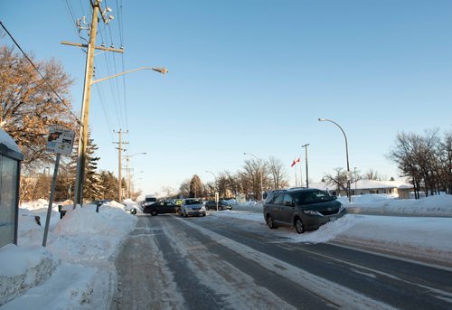 DAVID LIPNOWSKI / WINNIPEG FREE PRESS 

Scene of a motor vehicle accident at the intersection of Grant Ave and Cathcart St Wednesday January 11, 2017.