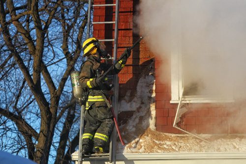 MIKE DEAL / WINNIPEG FREE PRESS
Fire crews, police and EMS are at the 500 block of Strathcona fighting a house fire.
There's no word yet on injuries of if anyone was at home at the time of the fire.
170115
Sunday, January 15, 2017