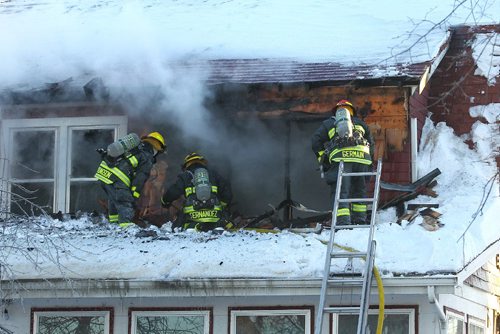 MIKE DEAL / WINNIPEG FREE PRESS
Fire crews, police and EMS are at the 500 block of Strathcona fighting a house fire.
There's no word yet on injuries of if anyone was at home at the time of the fire.
170115
Sunday, January 15, 2017