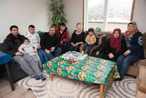 DAVID LIPNOWSKI / WINNIPEG FREE PRESS 

left: Kamal Alhassan with daughter Rimus, 3, Ibrahim Alsaho, Fadel Ahmad, Anwar Alsaho, volunteer instructor Val Schellenberg, Rabah Alfreij with her son Mohammad Nour, Amouna Alhassan, Rania Ahmad, far right gather at the home of Fadel and Rania Ahmad for conversational English classes twice a week Tuesday January 17, 2017.